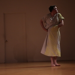 Jon Kinzel — <a href="https://redesign.cathyweis.org/calendar/may-15-2022-molissa-fenley-jon-kinzel-mariana-valencia" target="outside">May 15, 2022</a><br/>
Photo by Paula Court